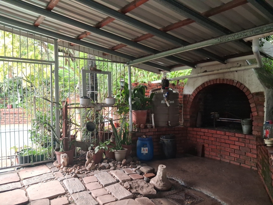 4 Bedroom Property for Sale in Nahoon Valley Park Eastern Cape